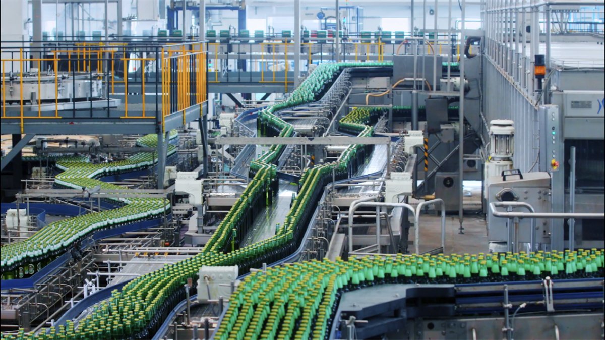 智能工廠與燈塔工廠規(guī)模化 重構(gòu)全球制造業(yè)新生態(tài)與互聯(lián)網(wǎng)銷售的融合